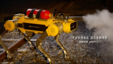 国内首款模块化工业级四足机器人 Apollo 亮相 