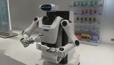 拓斯达入局人形机器人 