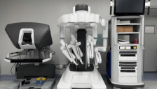 全印度医学科学院德里分校设立达芬奇机器人 