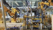 埃斯顿登顶中国工业机器人市场，汽车焊装应用彰显硬实力 