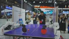 全球首发AI+工业智能机器人操作系统！工博焦点JAKA EVO，重构工业具身智能新范式 