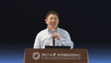 获数千万元融资加持，「镜识科技」以“全球首款双形态家庭机器人BAOBAO”，颠覆四足机器人市场！ 