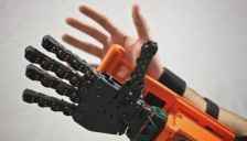 仅用乐高组件，布里斯托大学团队造出拟人化机器手，实现12自由度抓取！ 