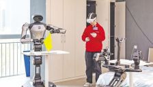 自主可控机器人仿真实训场在汉启用 