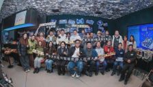 机甲盟友欢乐开局！中关村具身智能机器人应用大赛After Party上演人机共乐盛宴 