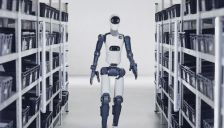 人形机器人赛道迎来“总攻”：思灵机器人以“正规军”姿态，开启系统性打法 