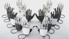 攻克机器人“最后一道难题”！这家中国公司为机器造“巧手”，年内融资超三亿 