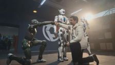 众擎T800人形机器人发布 起售价18万元 