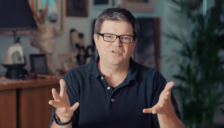 AI教父杨立昆离开Meta创业 公司估值达10亿美元 