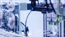 打工妹转型，逐梦人形机器人 