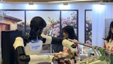 上海2025年GDP目标：机器人技能全面升级 