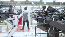 银河通用机器人估值超200亿 中国首具身大模型获21亿元融资 