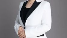 AI时代下的轻创业之路：Linda王淑黎的保险人生 