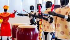 2025年具身智能冲击持有者 