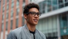 Rokid新款无屏智能眼镜Style全球开订 兼容ChatGPT与DeepSeek 