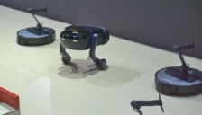 智能扫地机器人实现自动避障功能 