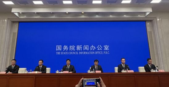 2024至2025年实现家电以旧换新1.92亿台，汽车以旧换新中新能源汽车占比近六成，带动绿色消费市场规模稳步扩大