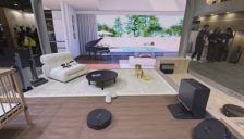 CES展清洁机器人黑科技：从扫地割草到飞行爬楼，惊喜不断 