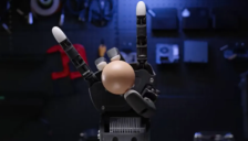 中国厂商领跑全球人形机器人出货榜，占比达39% 