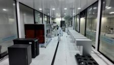 科学家组建AI团队 加速新材料研发 