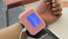 AI中医可视化：把脉如心电图 舌诊成影像学 