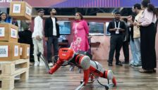 印度AI峰会遭国际媒体差评：网络频繁断线 与会者排队数小时 