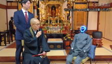 日本机器人出家修行 