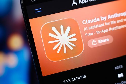 特朗普下令联邦机构停用克劳德AI模型