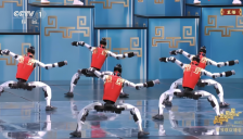 具身智能遭误读：一把尺子量出两条路 