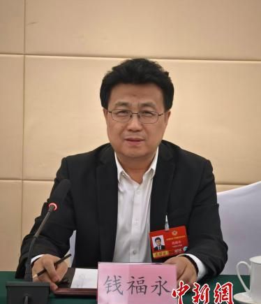 政协委员钱福永呼吁构建AI隐私防护体系