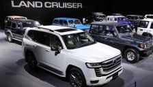 霍尔木兹海峡受阻 丰田被迫减产4万辆汽车 