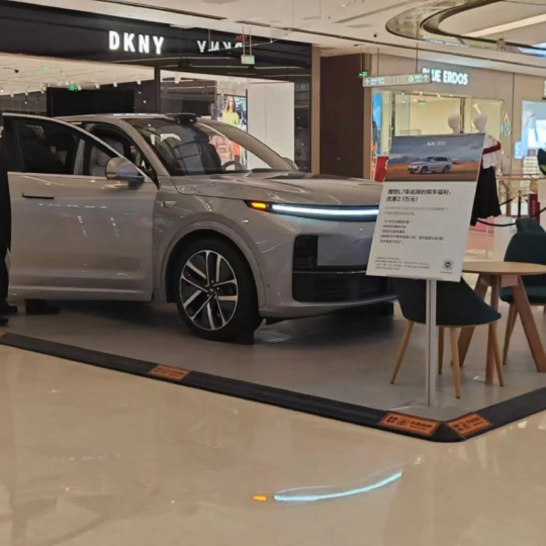 新车到手即变旧款 汽车迭代纠纷激增数十倍 