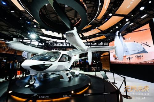 AWE展示时空象限品牌矩阵 AI新基建重塑全行业