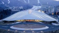 宇树科技王兴兴：人形机器人年中将超越人类，具身智能“ChatGPT时刻”仍需2至3年 