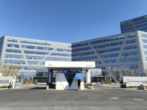 家庭收纳机器人有望率先商业化？专访科沃斯钱东奇：拒绝为人形而人形炫技