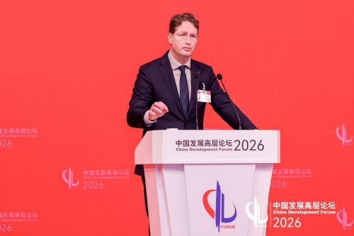 奔驰董事会主席：汽车行业必须扎根中国