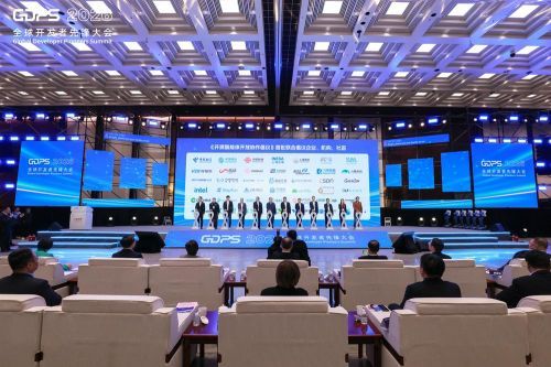 上海强化科学智能生态 养虾热加速AI应用落地