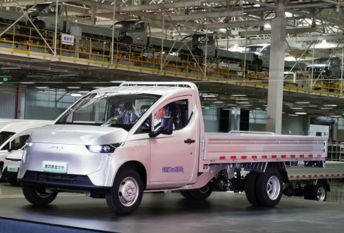 五菱新能源商用车品牌携手多拉汽车 上新布局城配物流市场