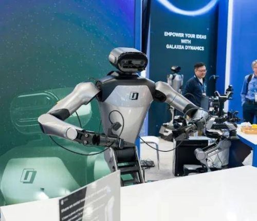 乐聚、智元与星海图联手押注原生人形机器人基础模型