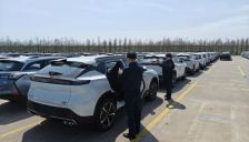 一季度上海南港国产新能源车出口同比增长176%，“出海”势头强劲 