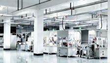 机器人跑赢人类半马之后：关节进化、资本狂热与国产替代技术革命 