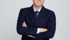 中国平安集团首席技术官王晓航：打造金融与医疗健康领域专家级AI 