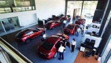 京东美团天猫密集布局卖车业务 4S店经营压力加剧 