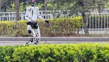 “跑赢人类”之后怎么办：宇树受挫、智元加速追赶，荣耀即便获胜也难言真正赢得市场 