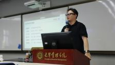 WPS AI论文助手如何帮助大学生告别“格式噩梦”与“选题迷茫”，成为合规学术助手 