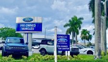 福特汽车一季度营收增长6.4%，上调全年业绩指引 