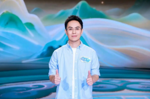 陈永华：在汽车金融的钢铁丛林里，他读了几十年的诗