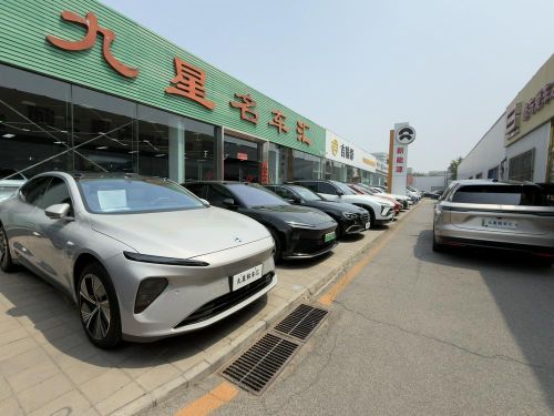 实探京城二手车市：新能源将迎小旺季，特斯拉蔚来或涨价