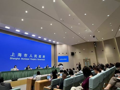 上海力争“十五五”期间GDP年均增速达5%左右 并推动10万台人形机器人进工厂