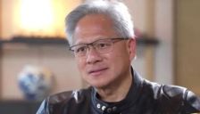 黄仁勋：AI时代无需过度纠结专业选择，工作中所需人性部分无法被AI取代
